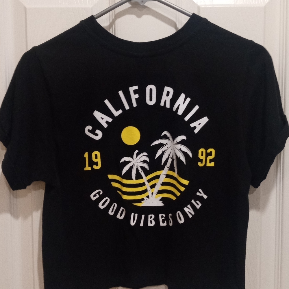 Black tee shirt